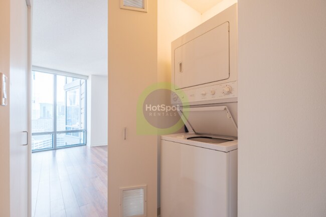 Foto del edificio - 528 N Kingsbury St