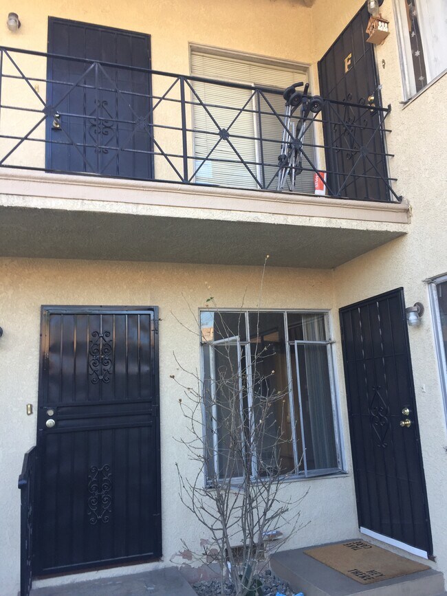 Second Floor Entrance - 1501 N Hollywood Way