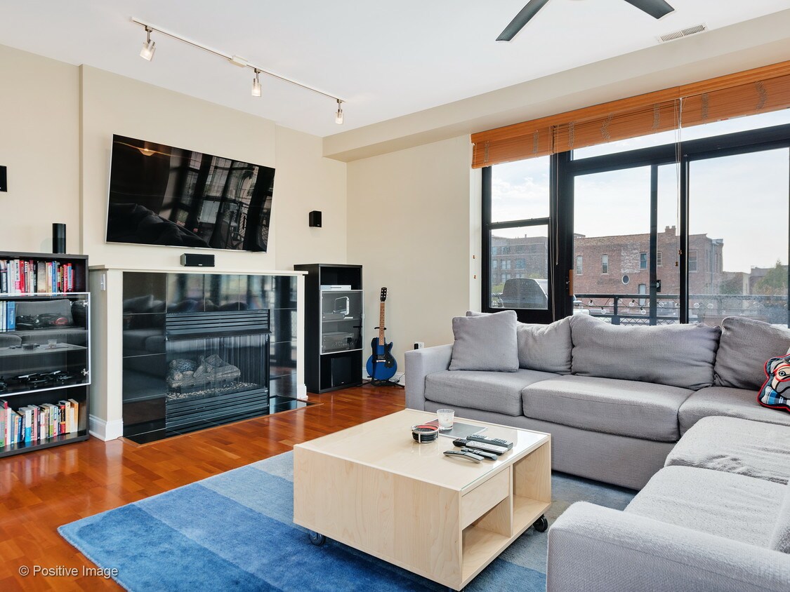 HDTV w/ Surround Sound - 1260 W Washington Blvd