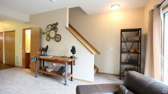 10_Living Room_hilliard-park-hilliard-oh-interior-photo-5-1024x576 - Hilliard Park Apartments