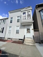 Building Photo - 412 2nd St