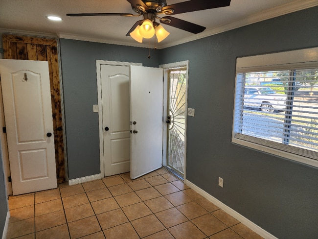 Foto del edificio - 717 S Pine St