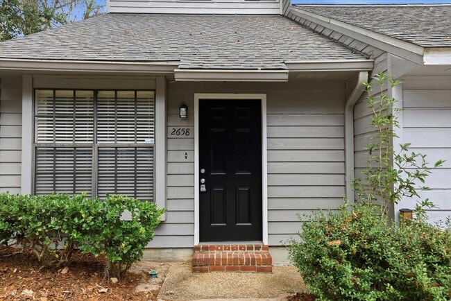 Building Photo - 2658 Millbank Dr