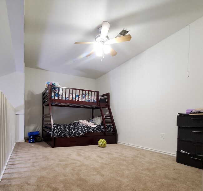 Building Photo - 18535 Boysenberry Dr