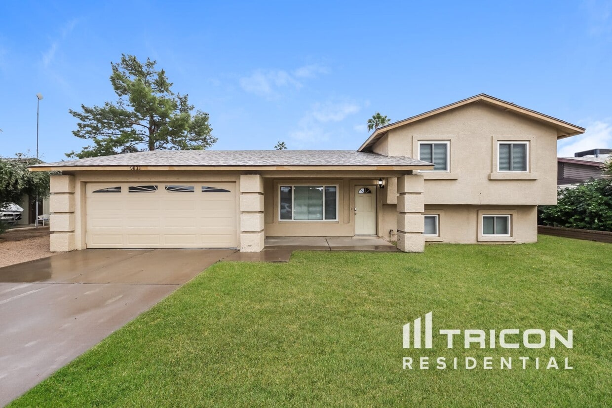 Primary Photo - 9833 N 47th Drive Glendale AZ
