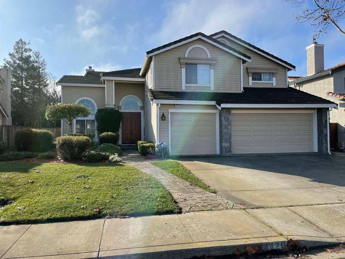 Primary Photo - 4420 Alvarado Boulevard, Union City, CA 94587
