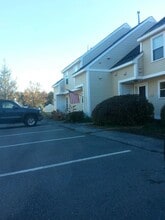 Building Photo - 30 Great Falls Dr