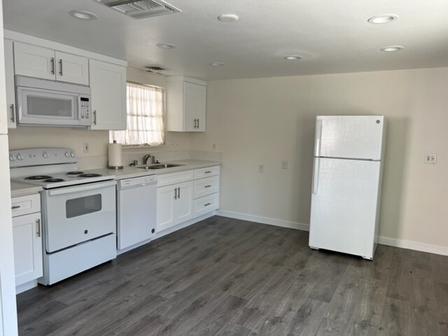 Building Photo - 38711 Desert View Dr
