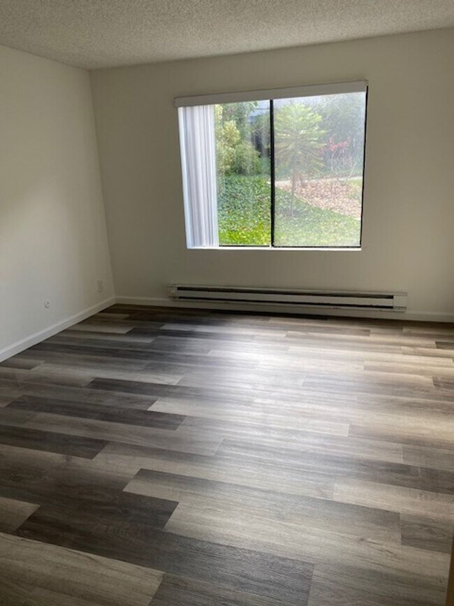Foto del edificio - 2159 Shelter Creek Ln