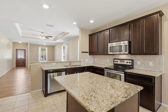 Building Photo - 3 bedroom 2 bath home located by Camp Bullis