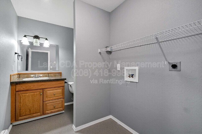 Building Photo - 1423 E Lunceford Ln