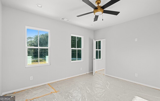 Building Photo - 10 Spiera Way