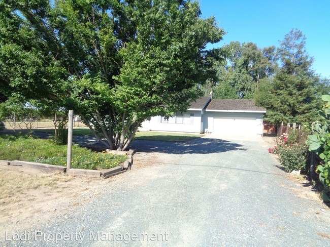 Building Photo - 3 br, 2 bath House - 22391 N DUSTIN ROAD