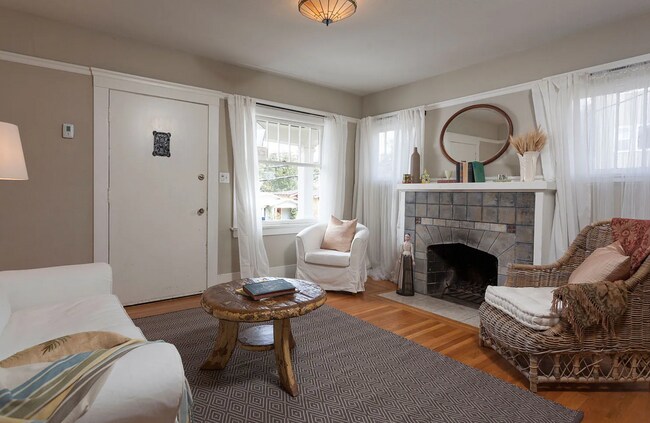 Foto del edificio - 4433 Brookdale Ave