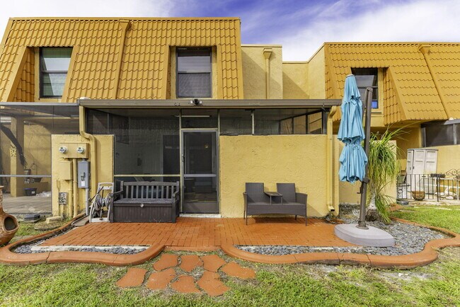 Foto del edificio - 9119 Limetree Ln