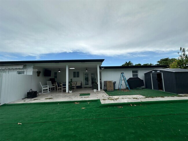 Foto del edificio - 11351 SW 40th Terrace