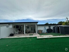 Building Photo - 11351 SW 40th Terrace