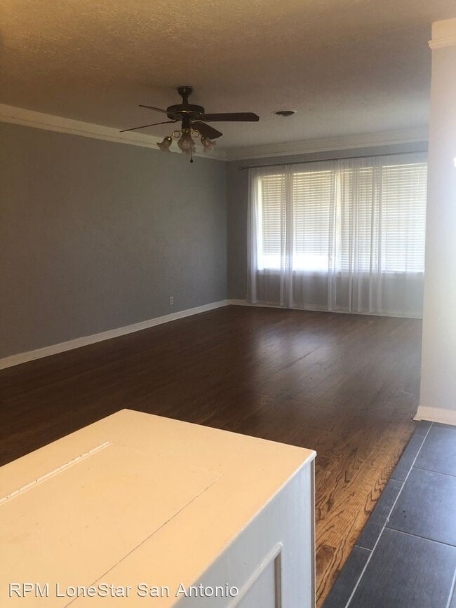 Building Photo - 3 br, 2 bath House - 403 Tanglewood