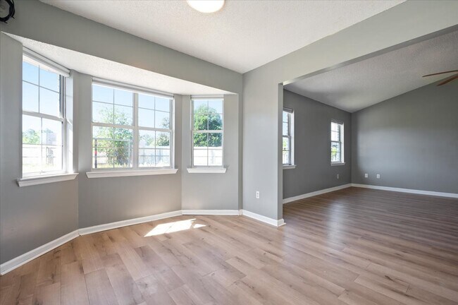 Foto del edificio - 756 Melissa Dr