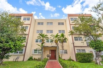 Building Photo - 4047 NW 16th St