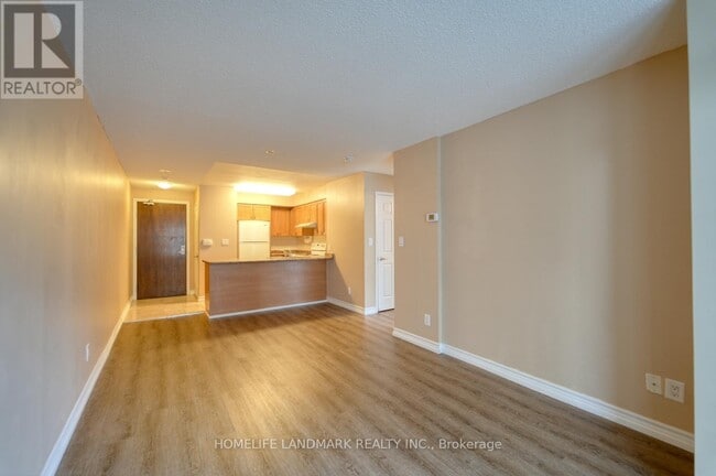 Building Photo - 35 Hollywood Ave