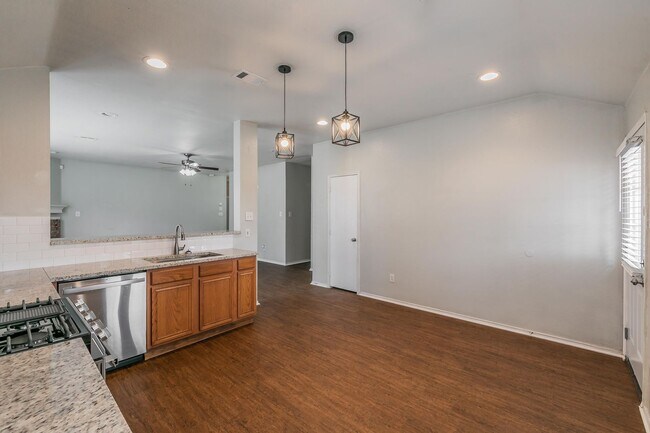 Foto del edificio - Updated 3 bedroom 2 bath in South West Fort Worth