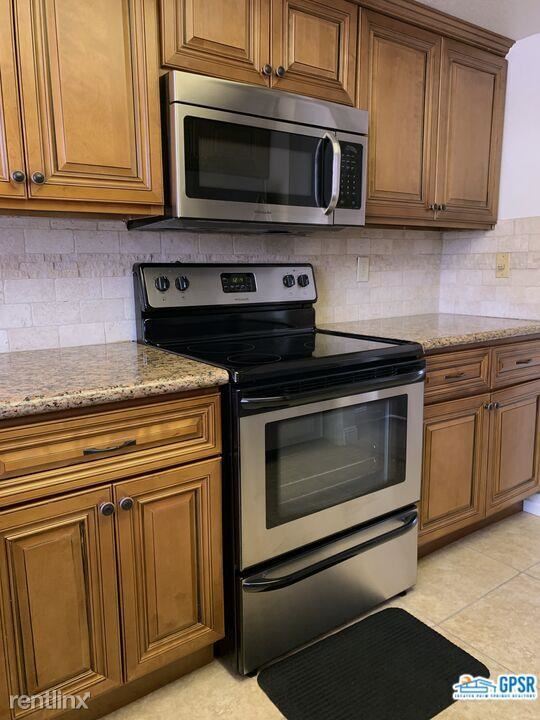 Building Photo - 2 br, 2 bath Condo - 2001 E Camino Parocel...
