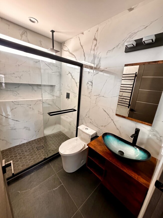 Foto del edificio - 7147 Pomelo Dr