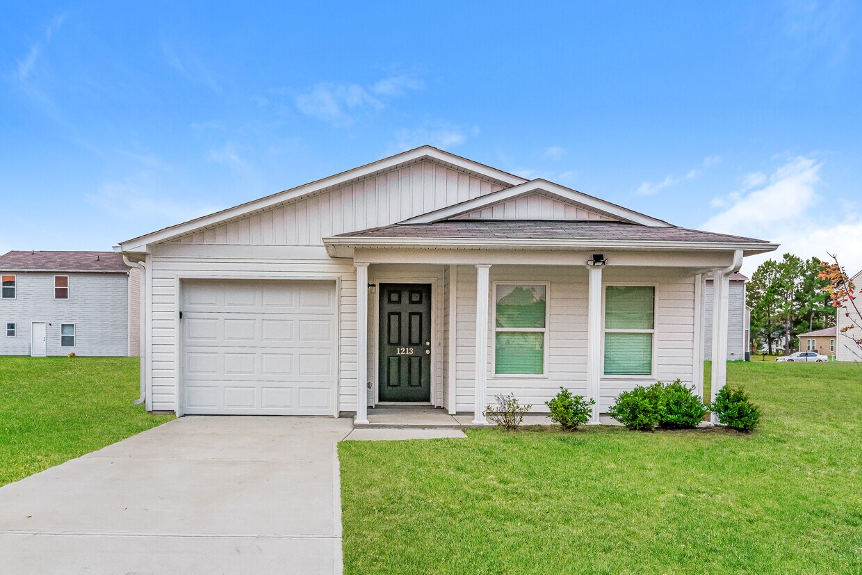 Foto principal - 1213 Fescue Rd