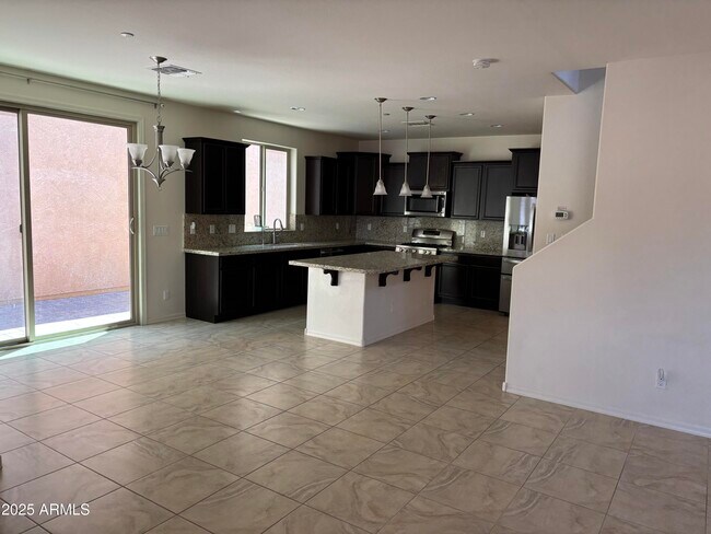 Building Photo - 9213 W Meadow Dr