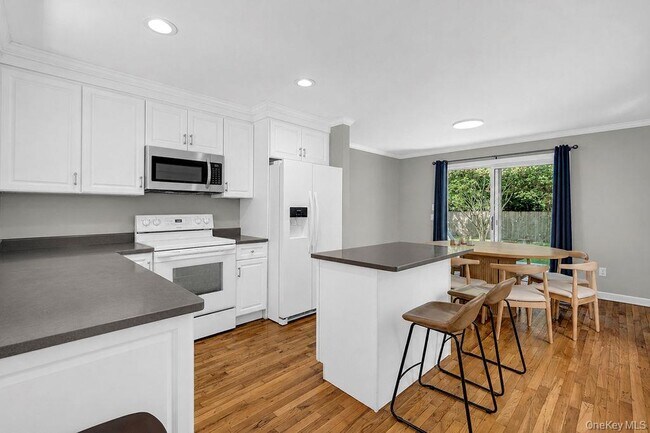 Foto del edificio - 155 Little Fresh Pond Rd