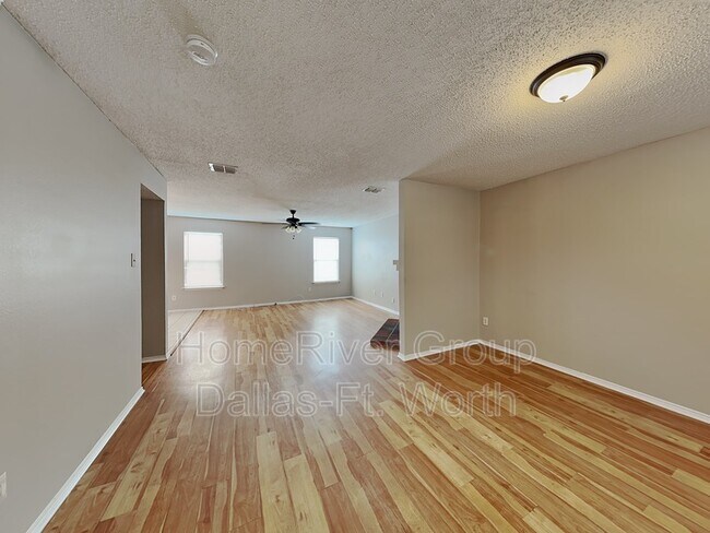 Building Photo - 8745 Fox Meadow Way