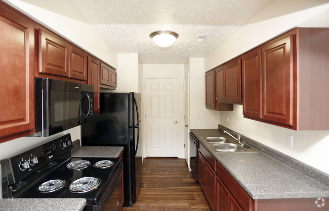 Kitchen - Burberry Place Apartments