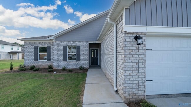 Building Photo - 3243 Spool Ln SW