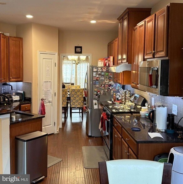 Foto del edificio - 1228 Madison Ln