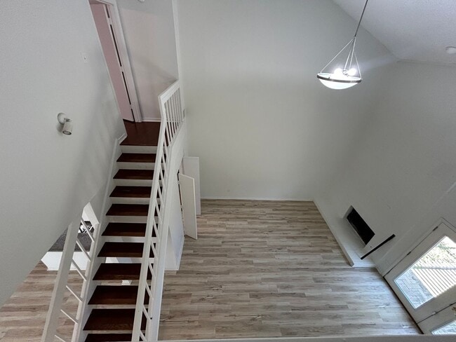 Building Photo - 3712 Pulsar Dr