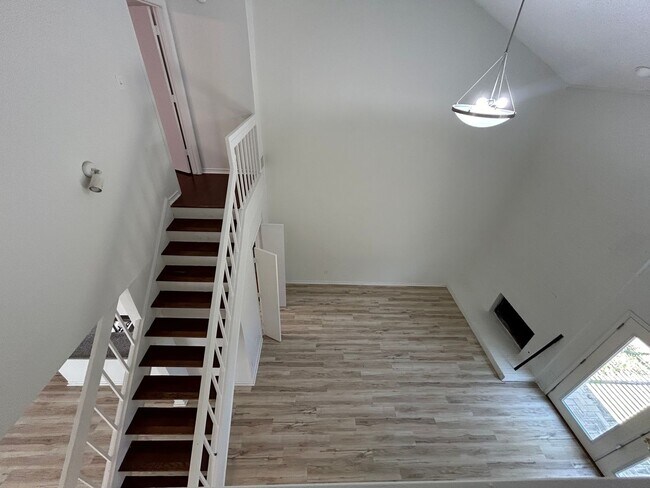 Foto del edificio - Beautifully crafted Home!