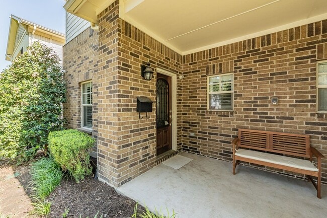 Foto del edificio - Charming 3-Bedroom, 2-Bathroom Townhome – ...