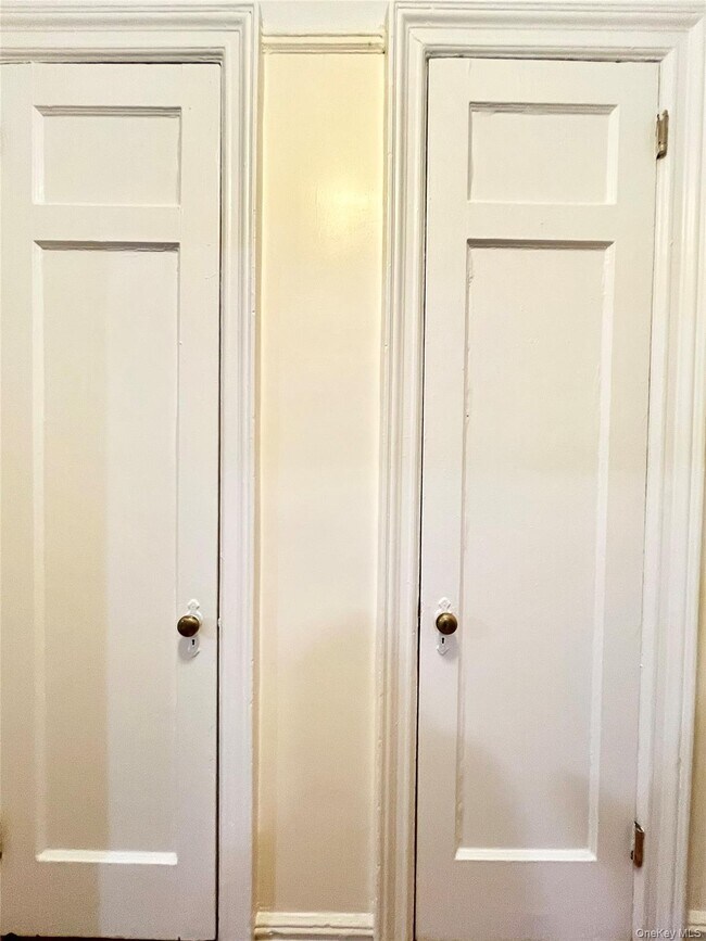 Foto del edificio - 4396 Furman Ave