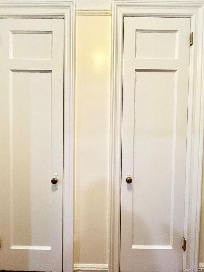 Building Photo - 4396 Furman Ave