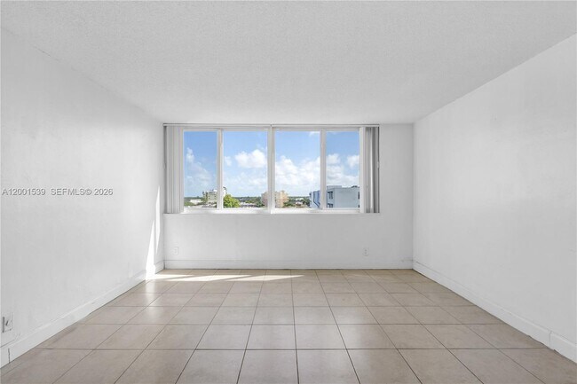Foto del edificio - 9143 SW 77th Ave