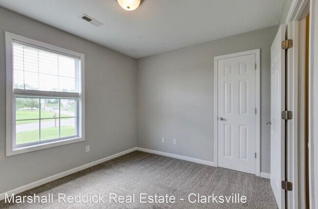 Foto del edificio - 3 br, 2 bath House - 300 Grant Ave.