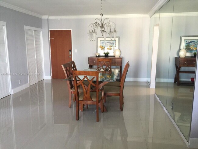 Photo - 3901 S Ocean Dr Apartment