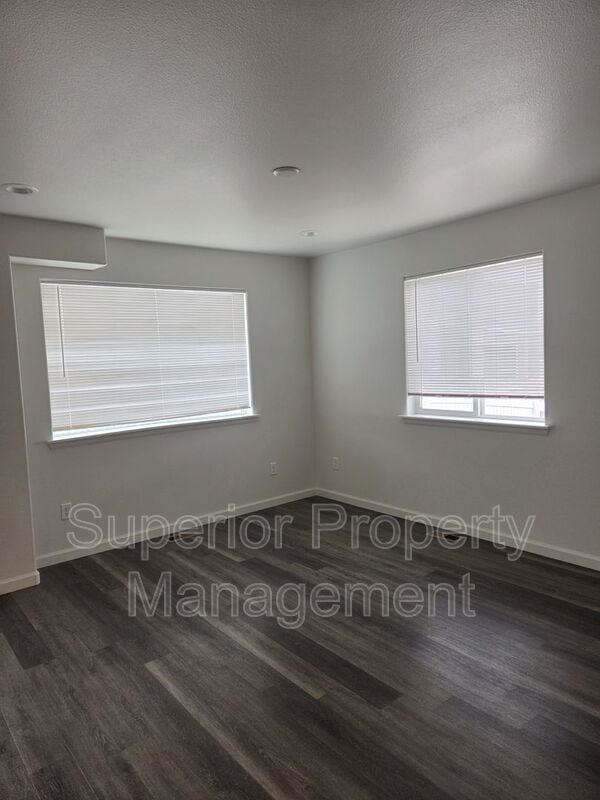 Building Photo - 1600 Richard Martin Dr