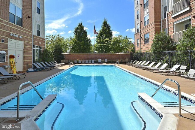 swimming pool - 2765 Centerboro Dr
