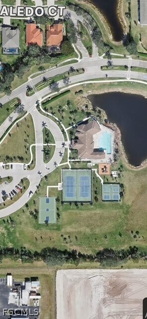 Foto del edificio - 14720 Cantabria Dr