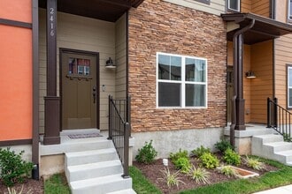 Building Photo - 2416 Danilynn Dr
