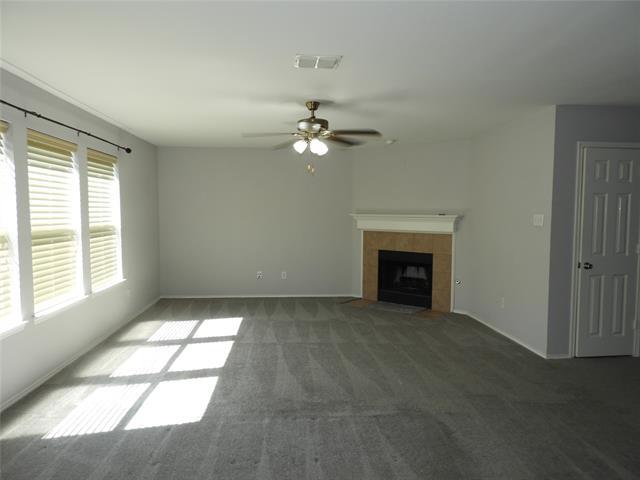 Building Photo - 3900 Coloma Dr