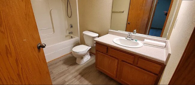 Foto del edificio - 1708 Hickory Ln