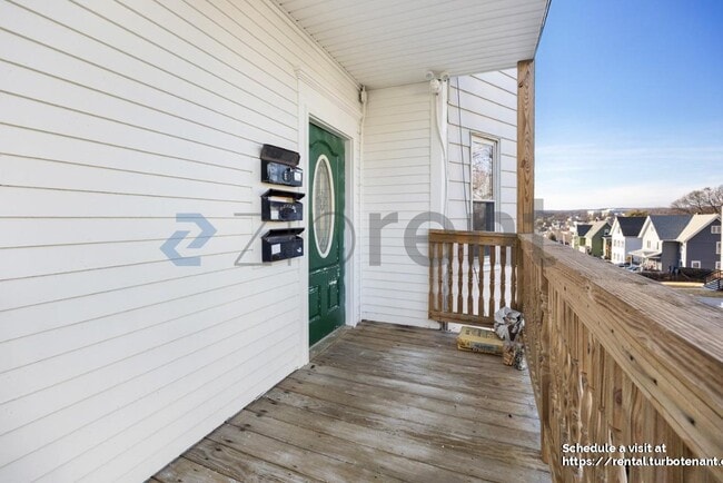 Foto del edificio - 82 Green Hill Pkwy